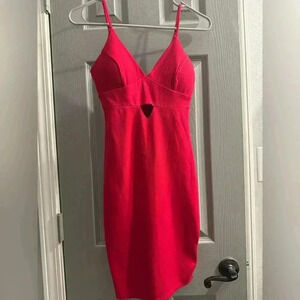 Red bodycon lined dress with spaghetti straps & peephole by Joe & Elle. Size XS